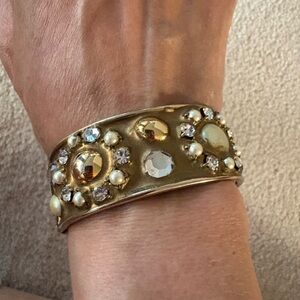 Gold Tone Rhinestone and Faux Pearl Hinge Bangle Bracelet